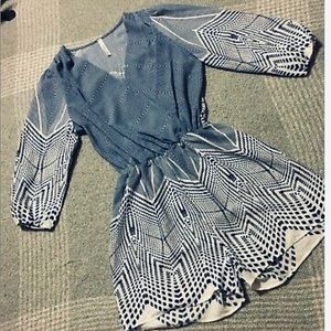 NWT GILLI 3/4 Sleeve Romper